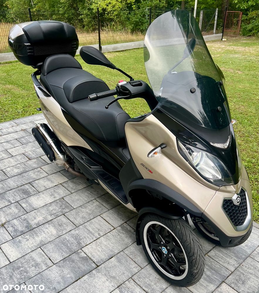 Piaggio MP-3 - 10