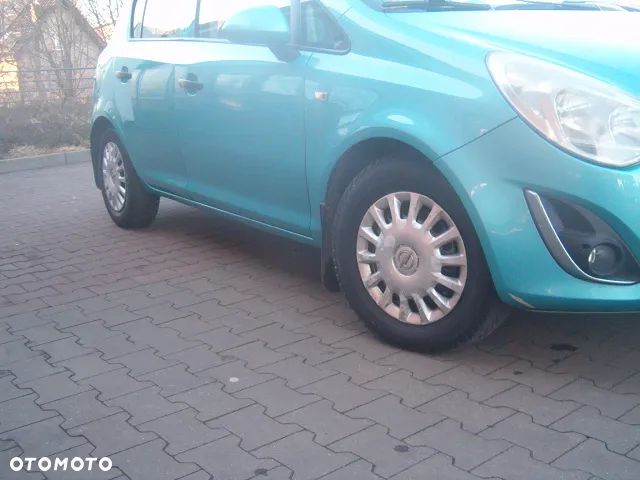 Opel Corsa - 11