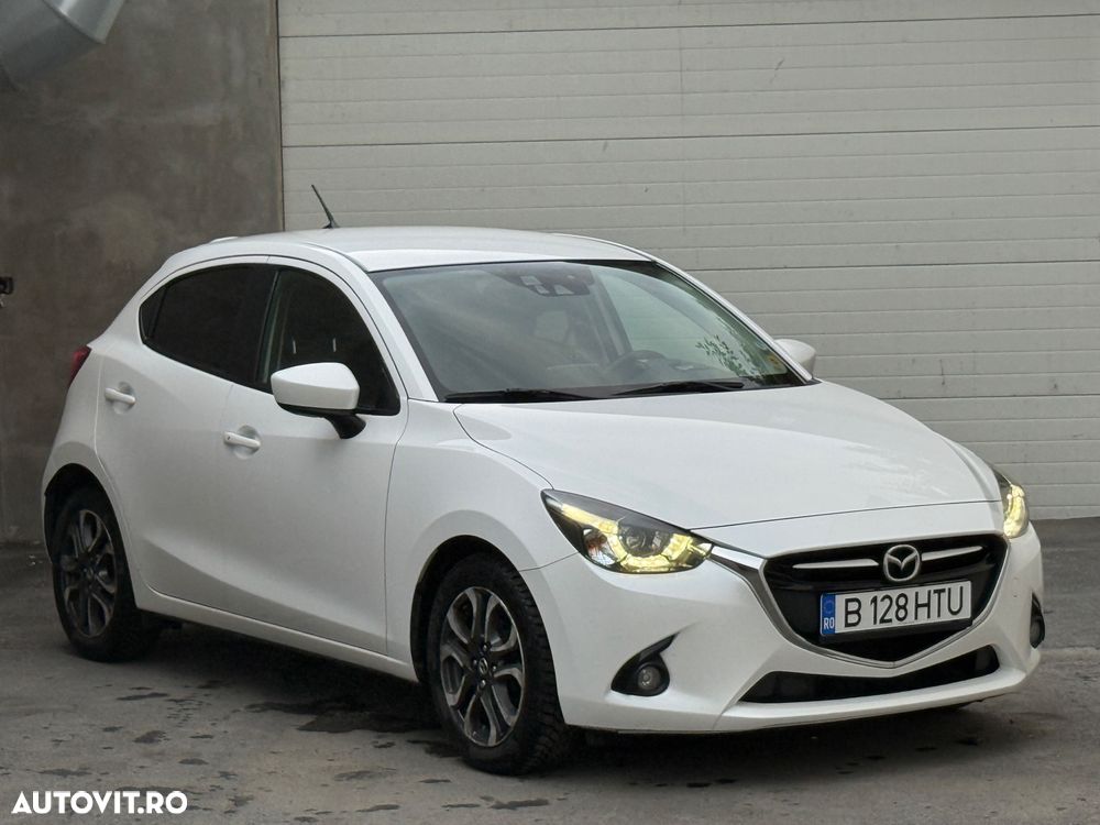 Mazda 2 - 10