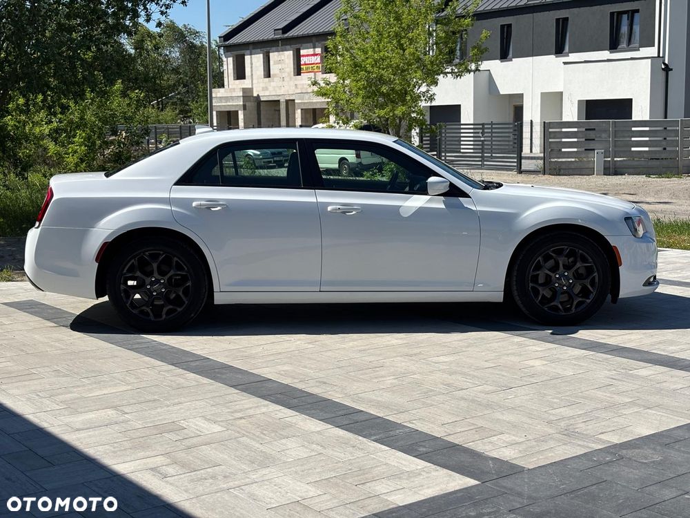 Chrysler 300s - 7