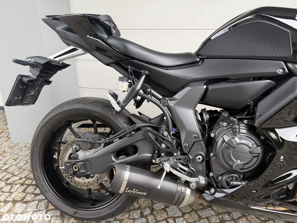 Yamaha R7 - 6