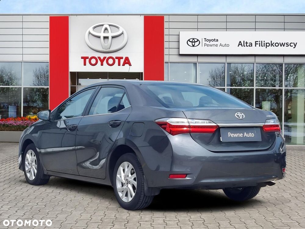 Toyota Corolla - 2