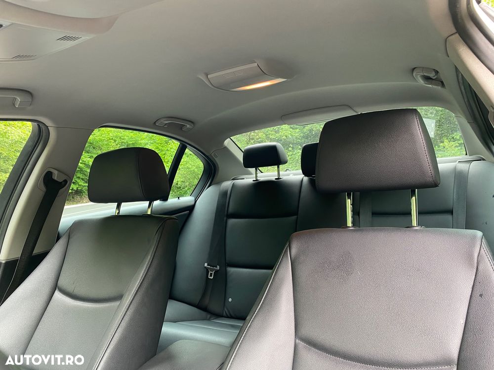 BMW Seria 3 318d - 8