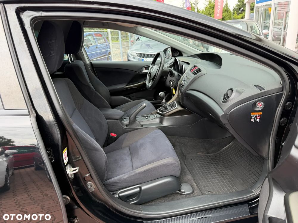 Honda Civic 1.8 Executive - 28
