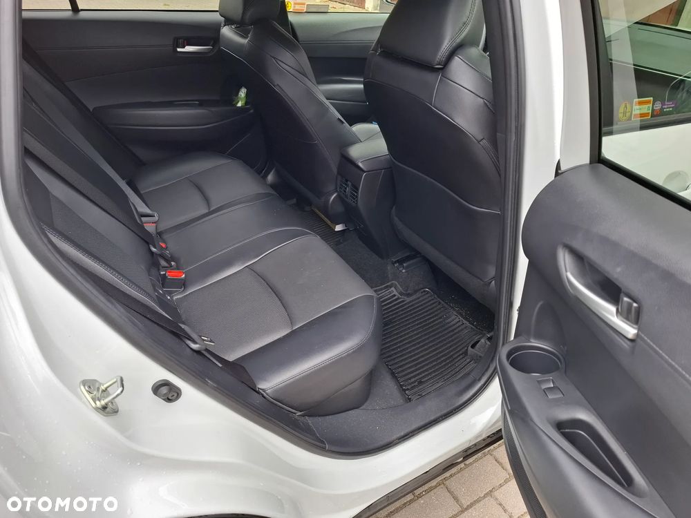 Toyota Corolla Cross 2.0 Hybrid Premiere Edition AWD - 18