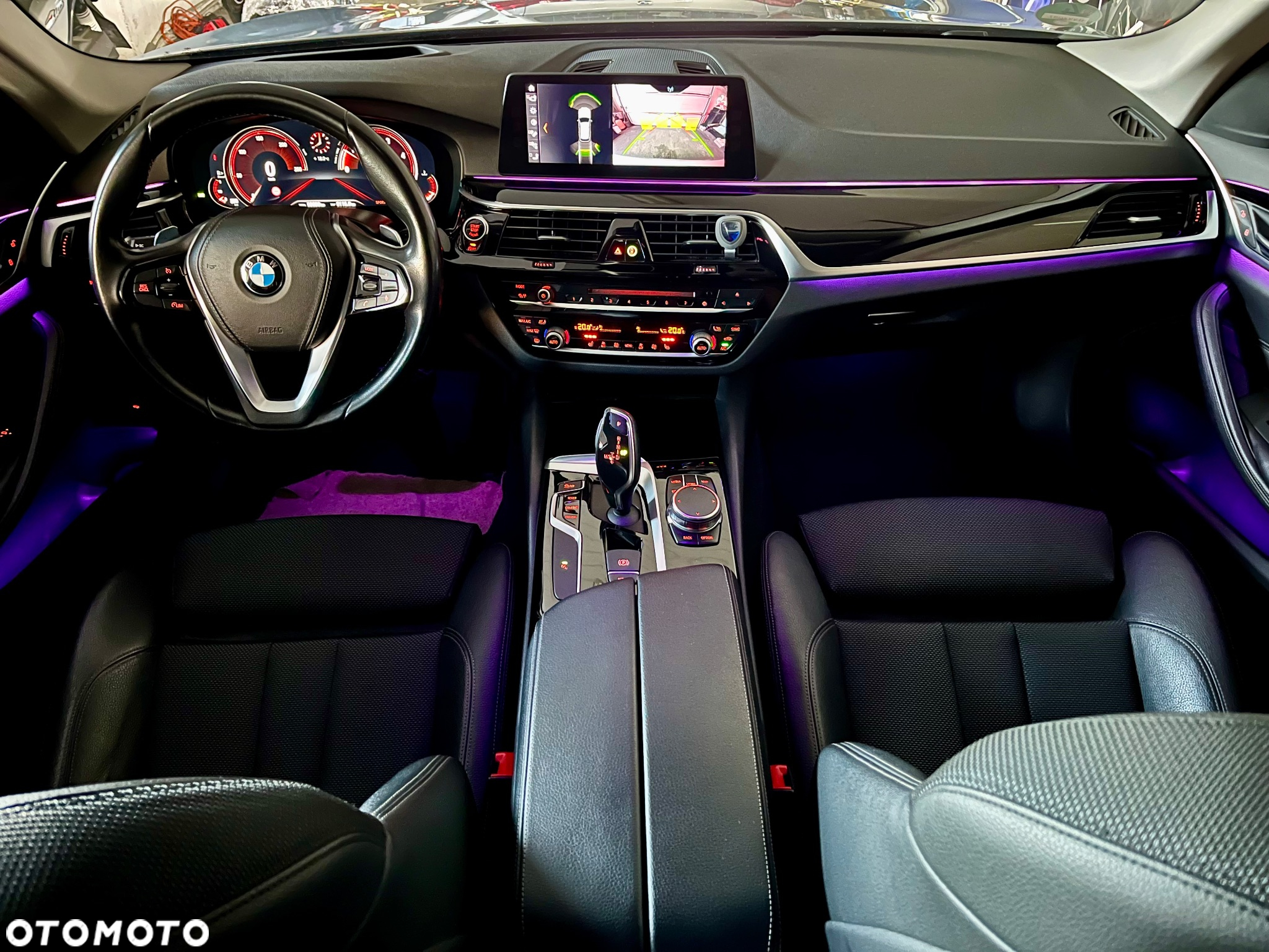 BMW Seria 5 520d Sport Line - 33