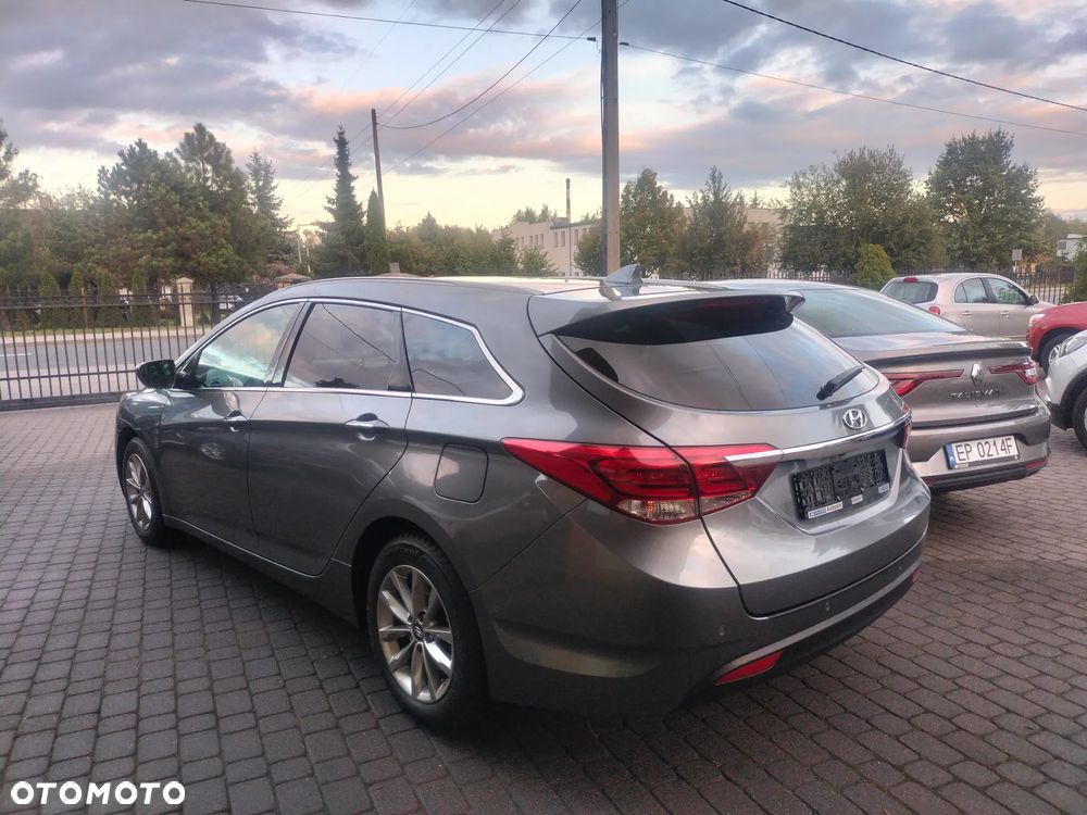 Hyundai i40 Kombi 1.7 CRDi Premium - 8