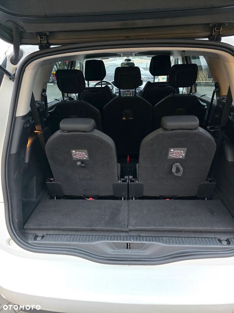 Citroën C4 SpaceTourer 1.2 PureTech Shine S&S - 9