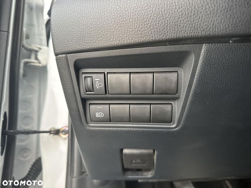 Toyota Yaris - 16