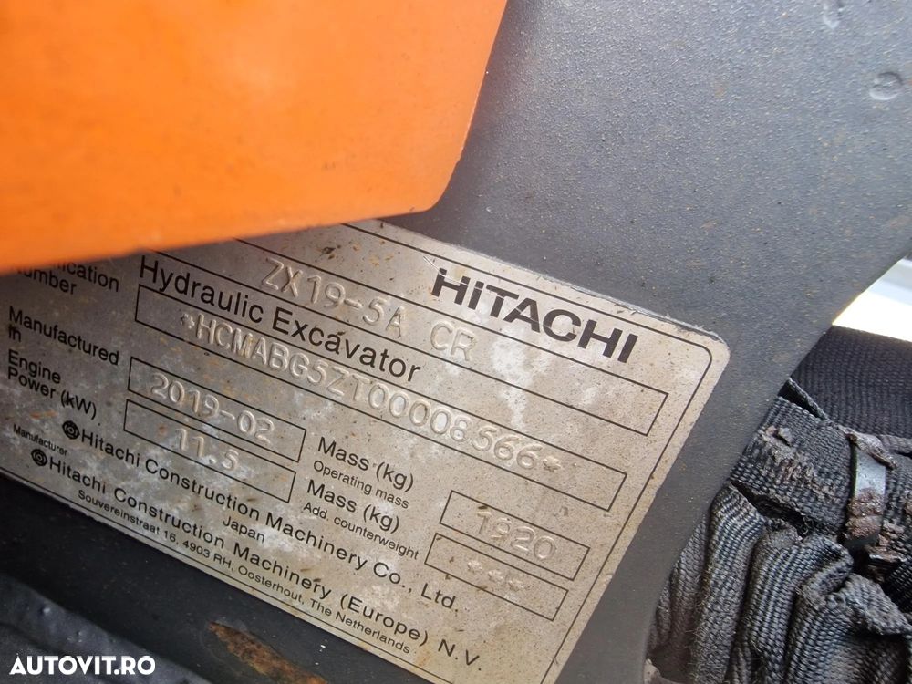 Hitachi ZX19, Masa operat 2tone, 2019, 1.596h, LAMA, CUPLA RAPIDA+3 CUPE, Senile extensibile, latime strans 0,98m, Inst picon, cabina, radio, senile 80% ok, STARE FOARTE BUNA, posibilitate leasing 4 ani, rata lunara 2.000 lei-PROMOTIE-17.900EUR+Tva - 14