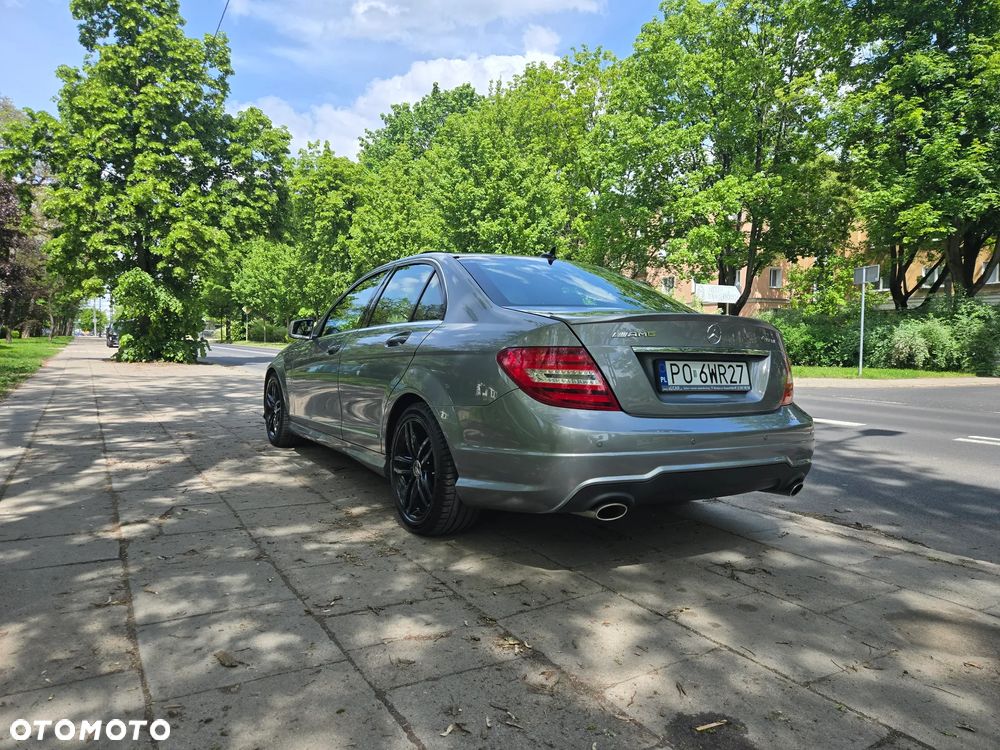 Mercedes-Benz Klasa C - 12
