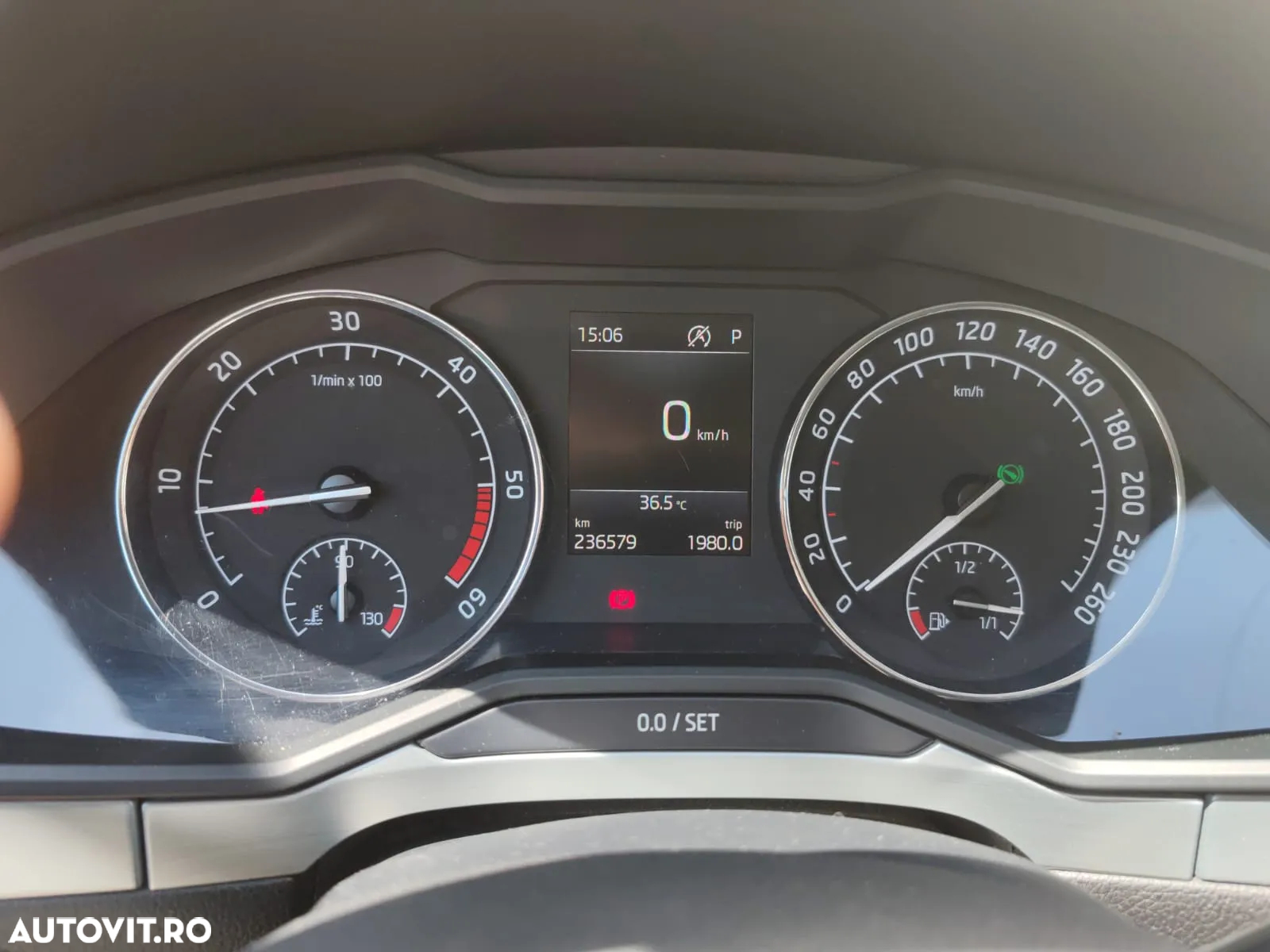 Skoda Superb 2.0 TDI DSG Style - 11