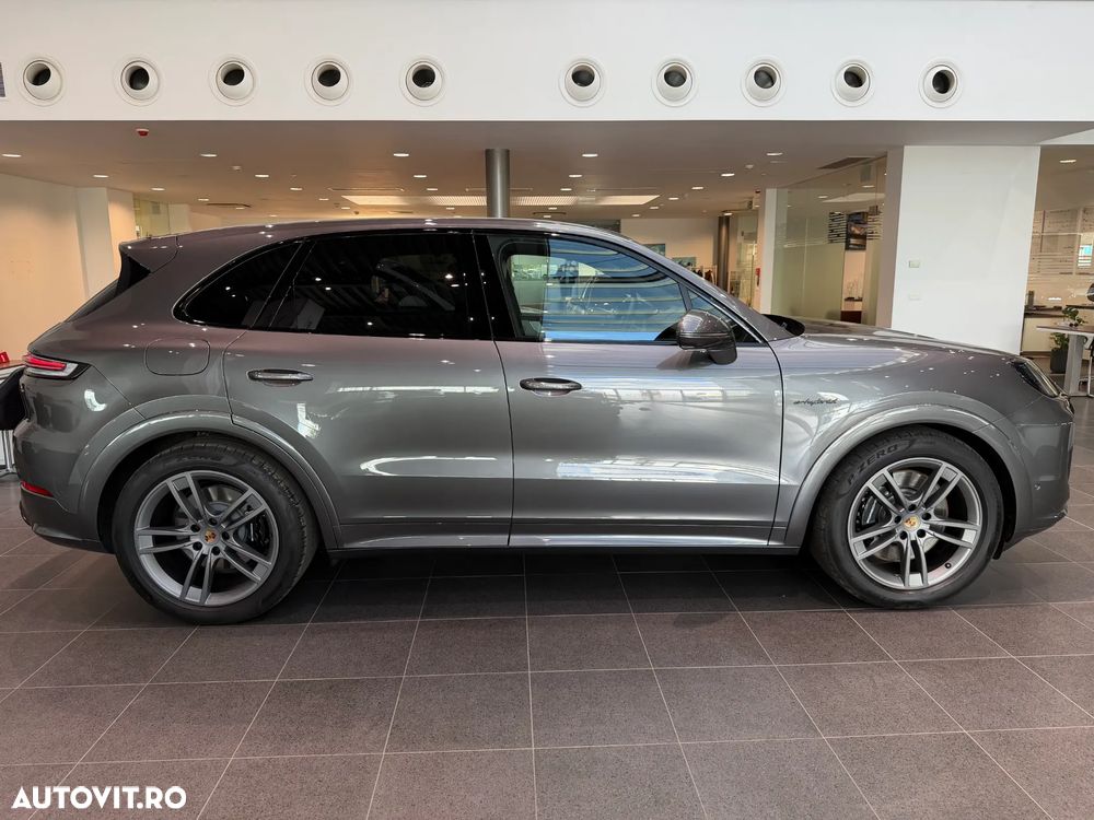 Porsche Cayenne - 5