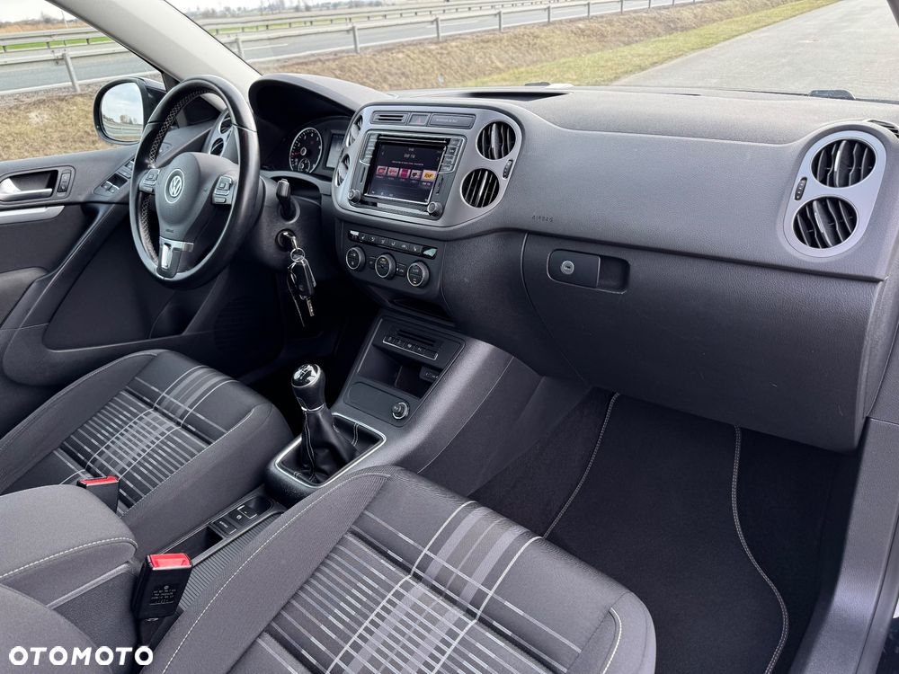 Volkswagen Tiguan 1.4 TSI BlueMotion Technology Lounge Sport & Style - 30