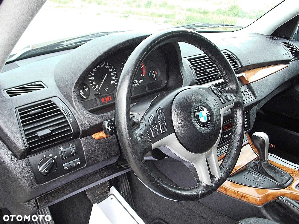 BMW X5 - 12