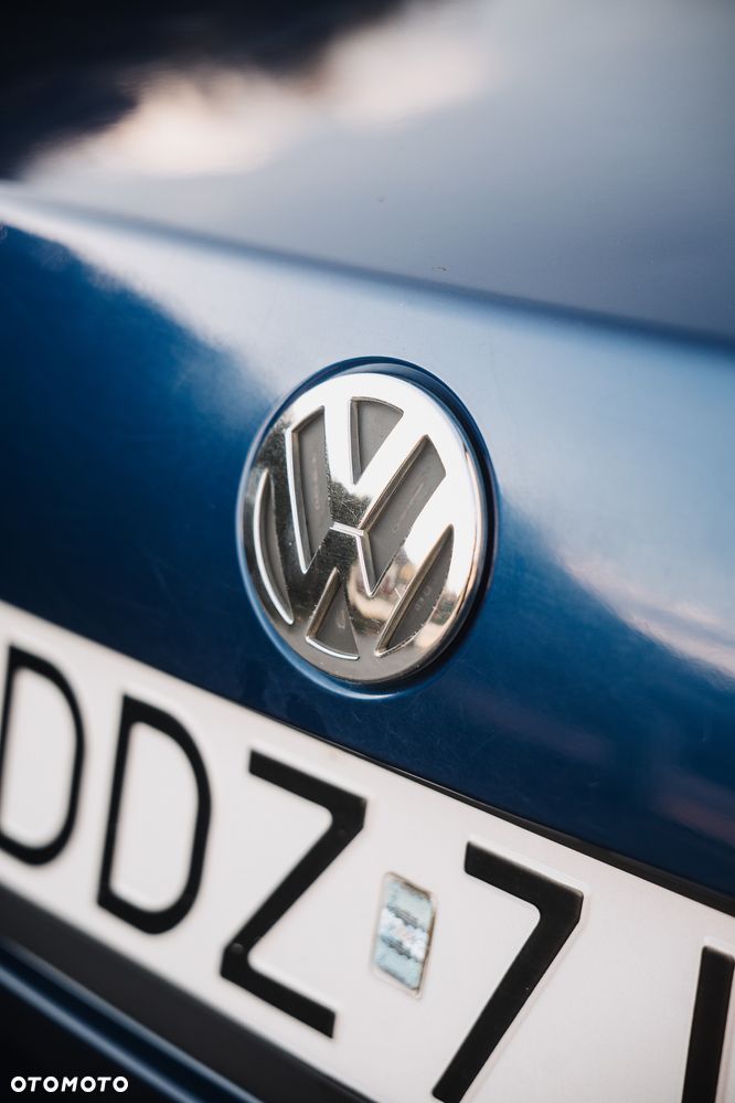 Volkswagen Passat 1.6 Exclusive - 15