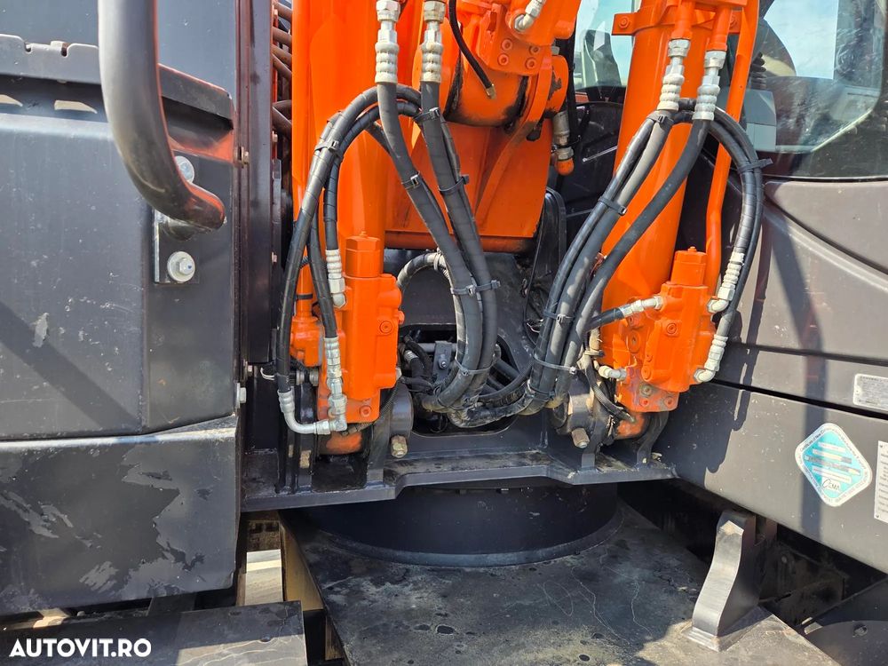 Hitachi PE ROTI 17t, ZX145W-6, 2018, 4.379h, LAMA SI CALE, 3 BRATE EXCAVARE, ad sapare 6m, latime 2,5m, inst picon+rotire, cupa EXCAVARE NOUA, cupa TALUZ INCLINABILA, Antifurt, 3 camere, consum mediu 8,6l/h, posibil leasing 3 ani, CA NOU, PROMOTIE 91.900 EUR - 15