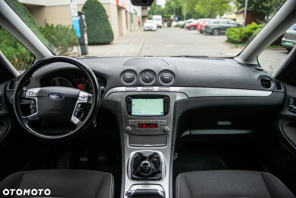 Ford Galaxy 2.0 TDCi Ghia - 27