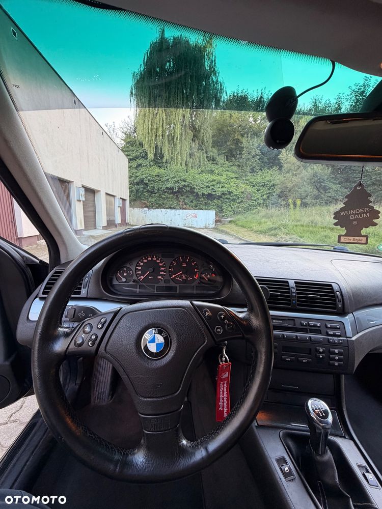 BMW Seria 3 318i - 9