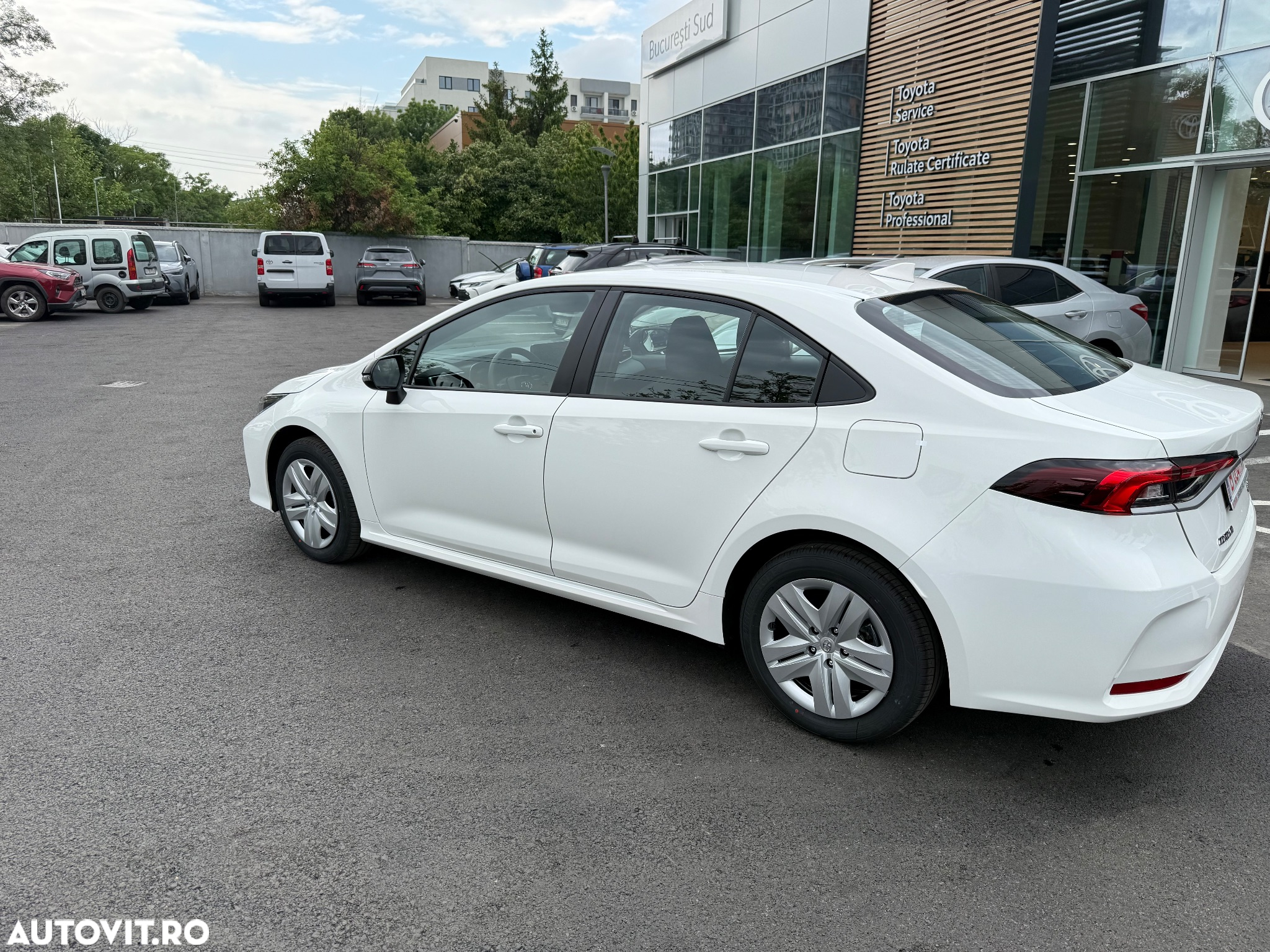 Toyota Corolla Sedan 1.8 HEV Eco - 4
