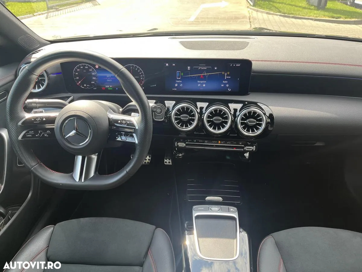 Mercedes-Benz CLA 250 e 8G-DCT AMG Line - 11