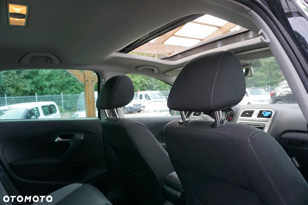 Volkswagen Polo 1.6 TDI DSG Life - 18