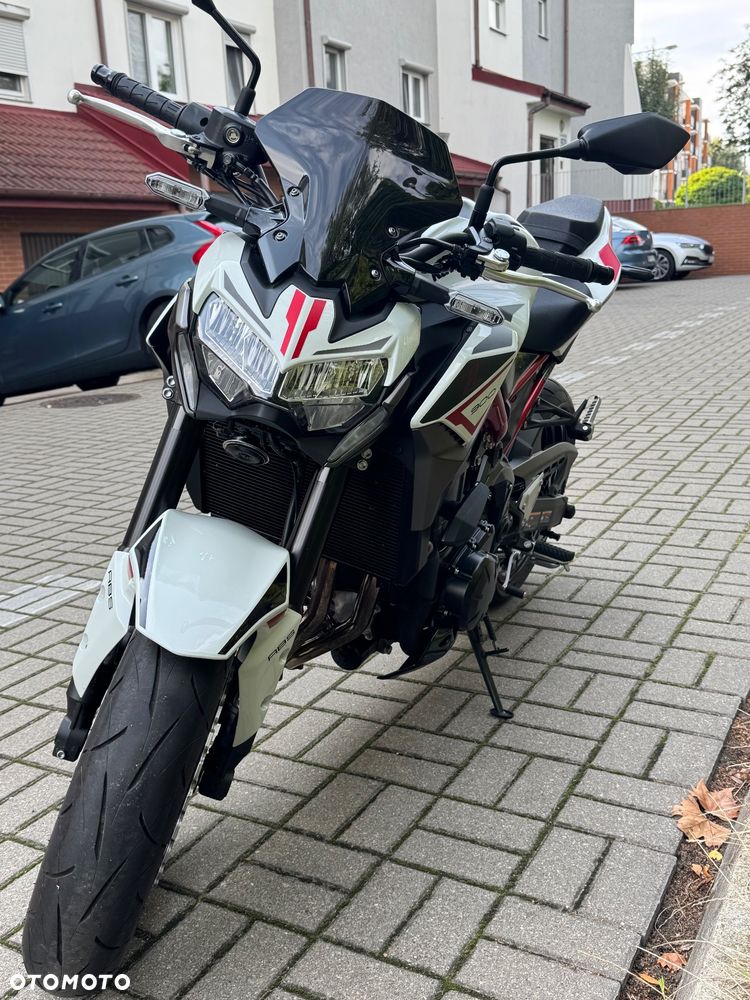 Kawasaki Z 900 - 6