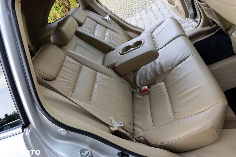 Honda CR-V 2.0i-VTEC Automatik Executive - 32