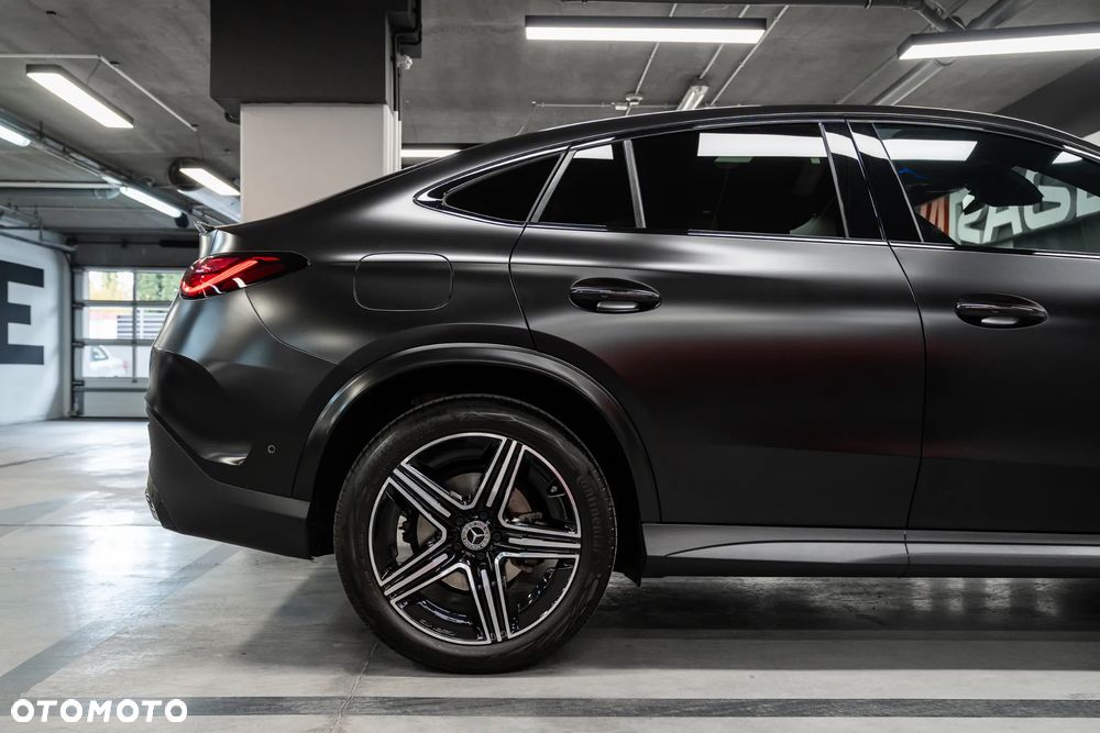 Mercedes-Benz GLC 300 mHEV 4-Matic AMG Line - 16