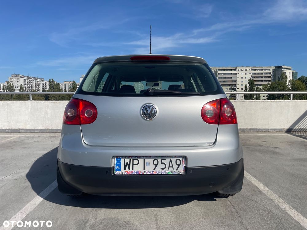 Volkswagen Golf 1.6 FSI Comfortline - 9