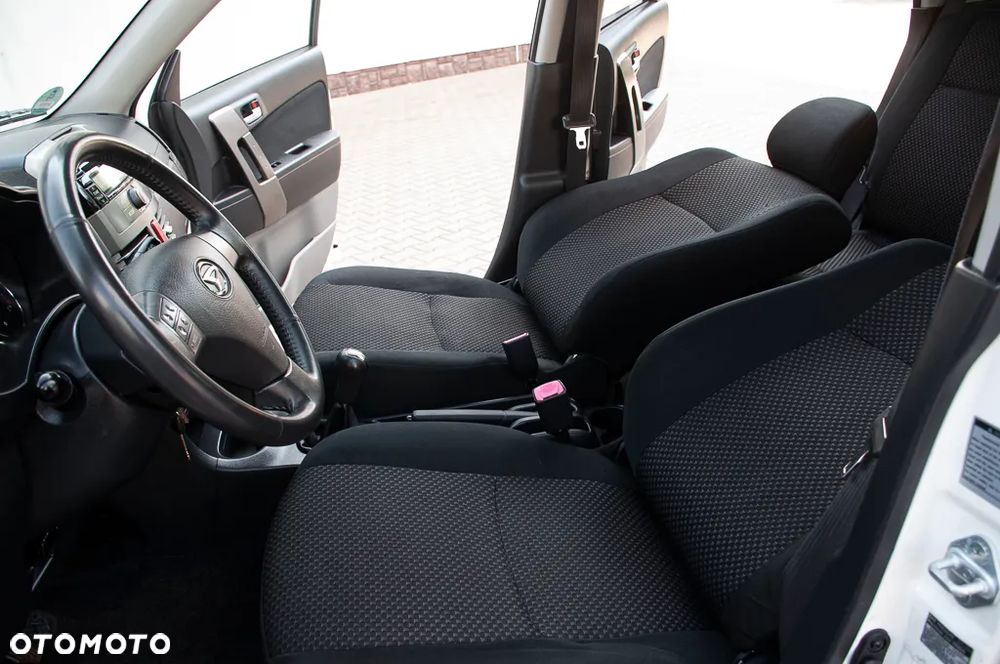 Daihatsu Terios 4WD Top - 14