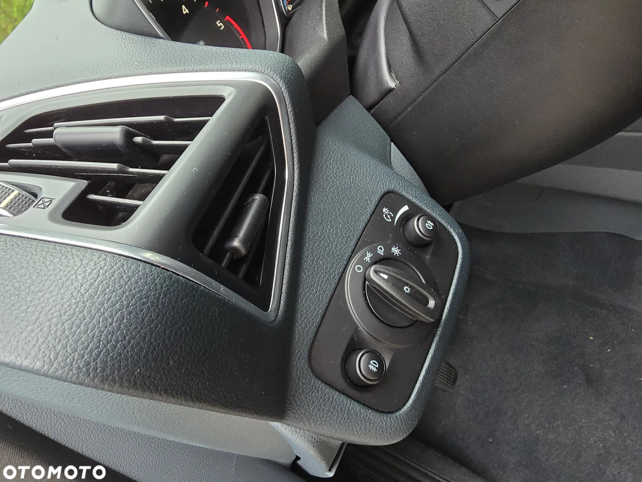 Ford C-MAX 2.0 TDCi Titanium - 21