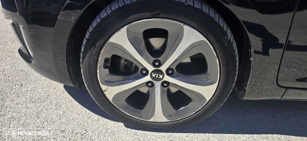 Kia Carens 1.7 CRDi ISG TX - 12