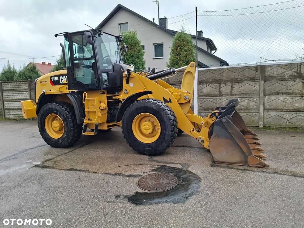 Caterpillar CAT 918 M - 11