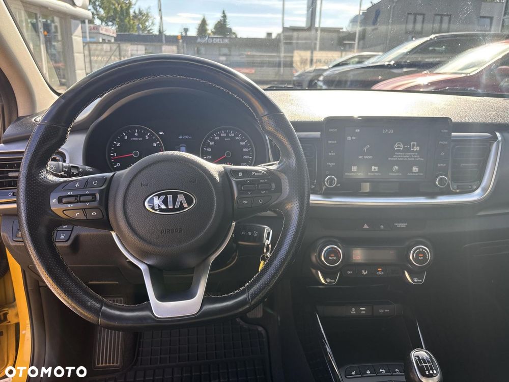 Kia Stonic 1.4 L - 13