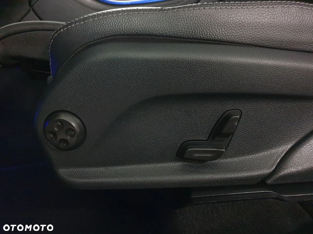 Mercedes-Benz GLC 220 d 4Matic 9G-TRONIC AMG Line Plus - 31