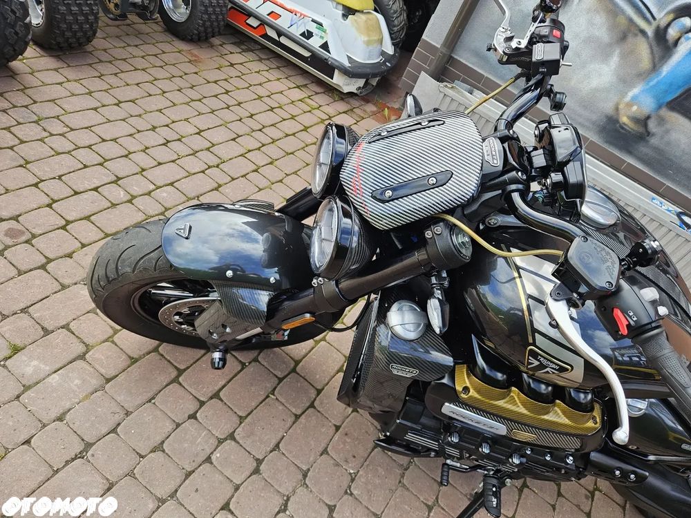 Triumph Rocket - 6