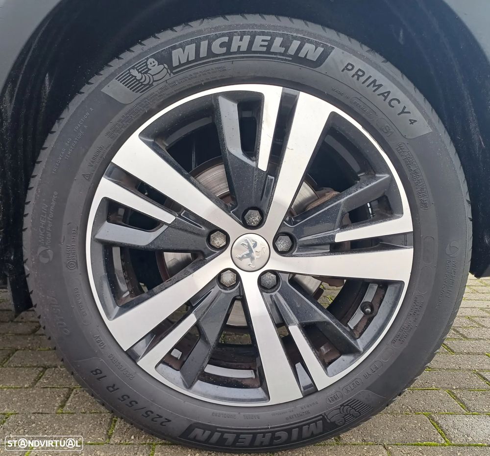 Peugeot 5008 BlueHDI 130 EAT8 Allure Pack - 28