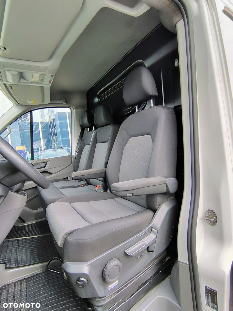 Volkswagen Crafter - 12
