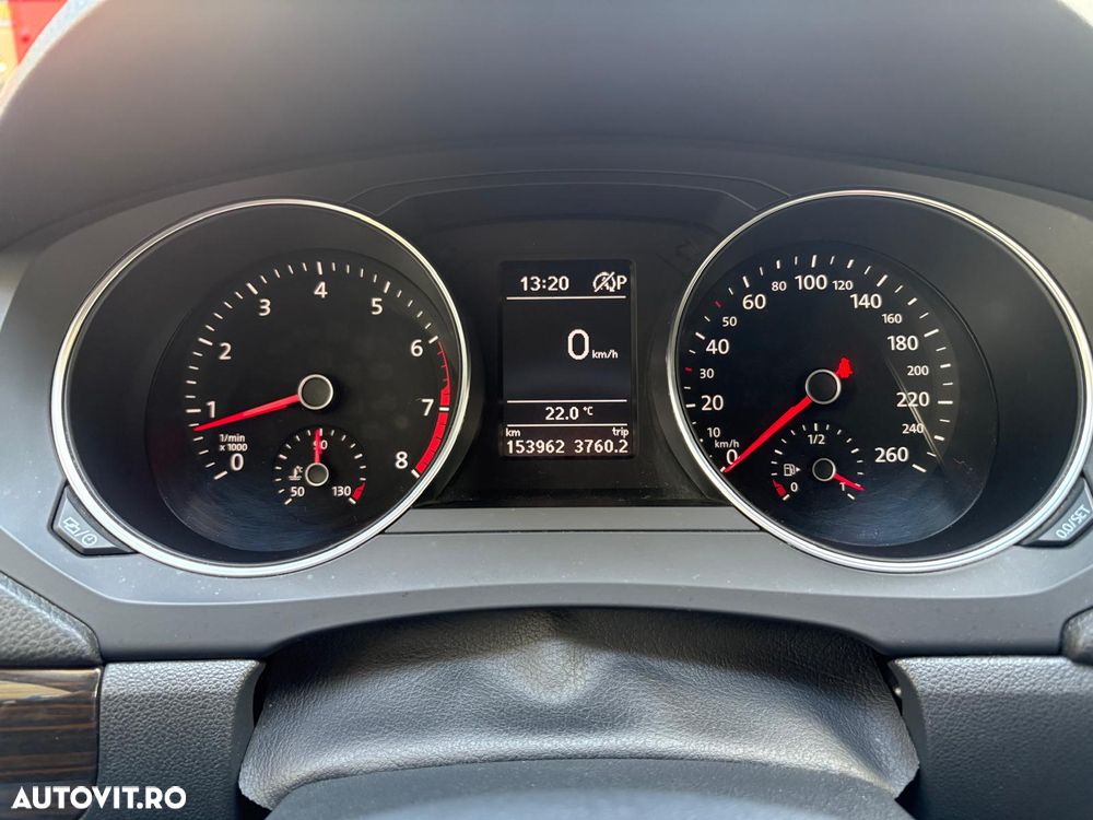 Volkswagen Jetta - 8