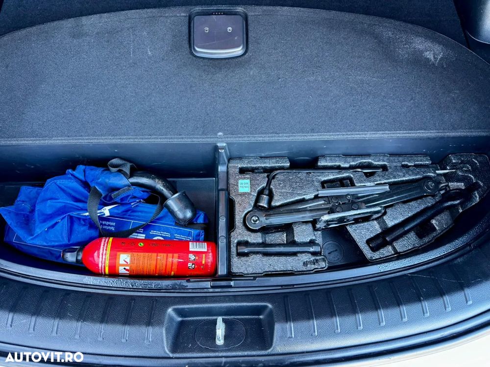 Hyundai Santa Fe 2.2 CRDi 4WD Luxury Pack+ - 39