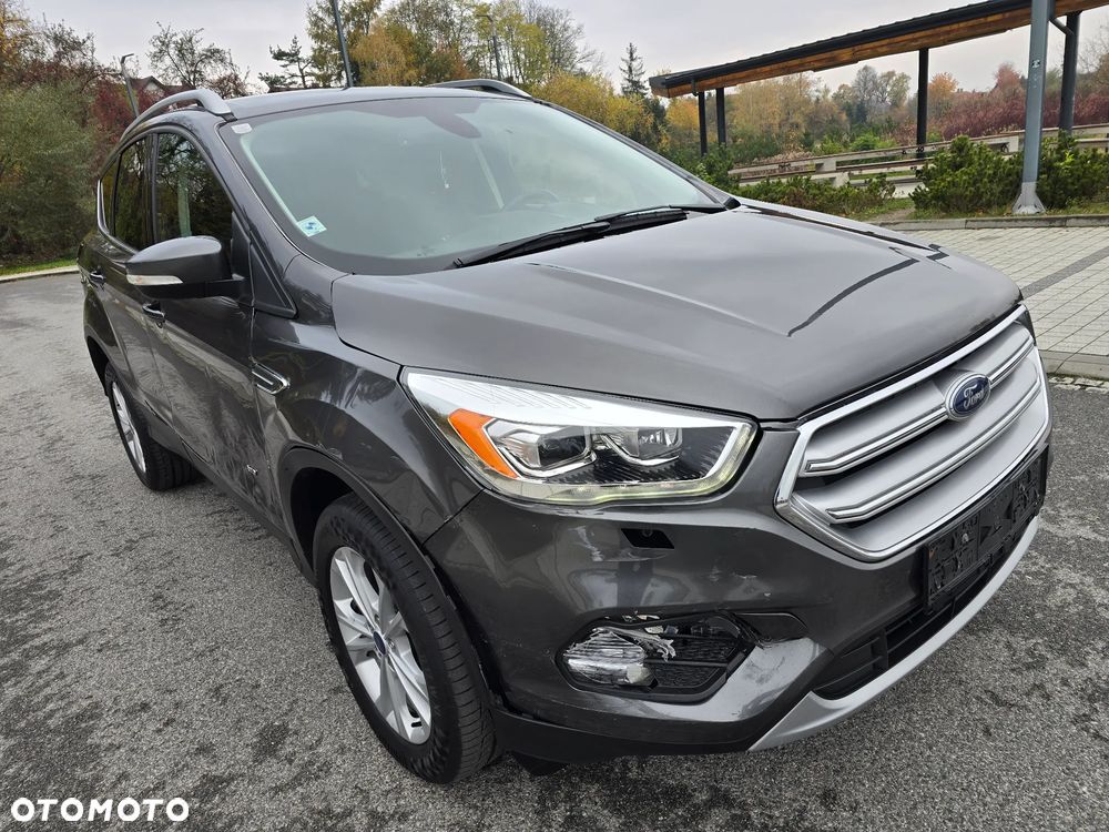 Ford Kuga 2.0 TDCi 4x4 Titanium - 29