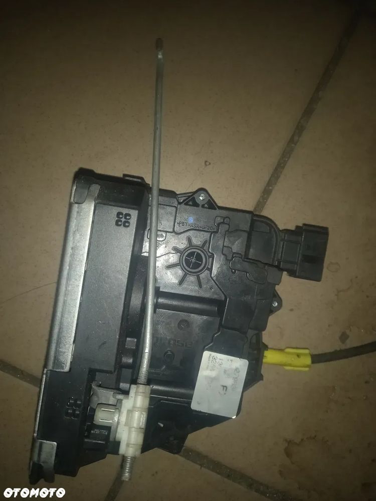 Opel Meriva B zamek Lewy tyl 13279836