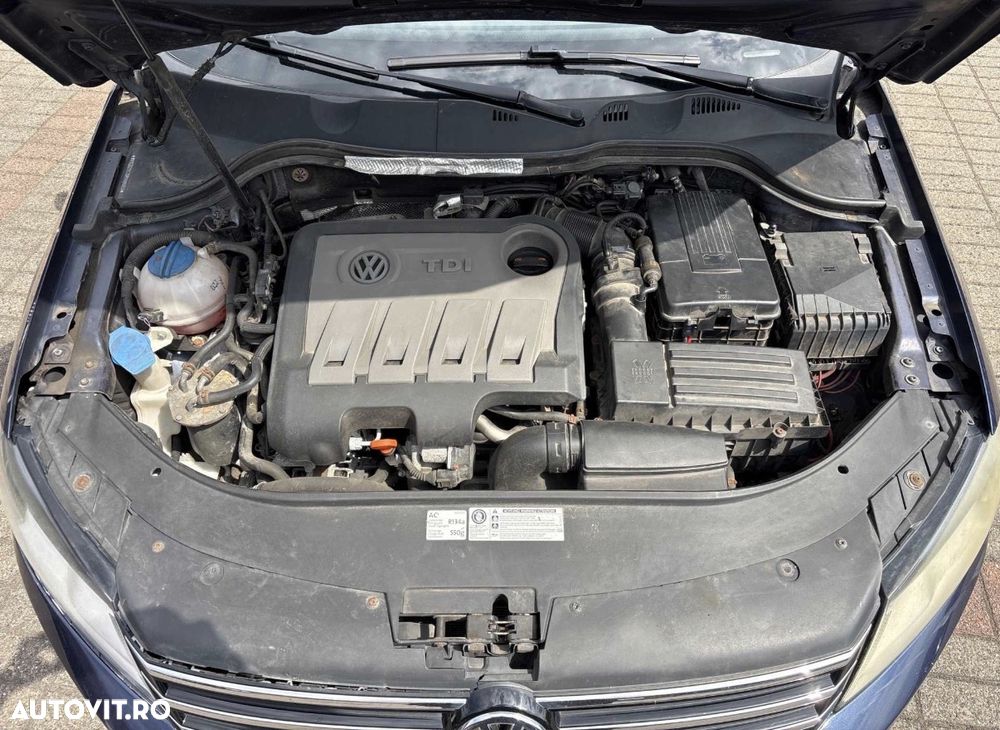 Volkswagen Passat - 15