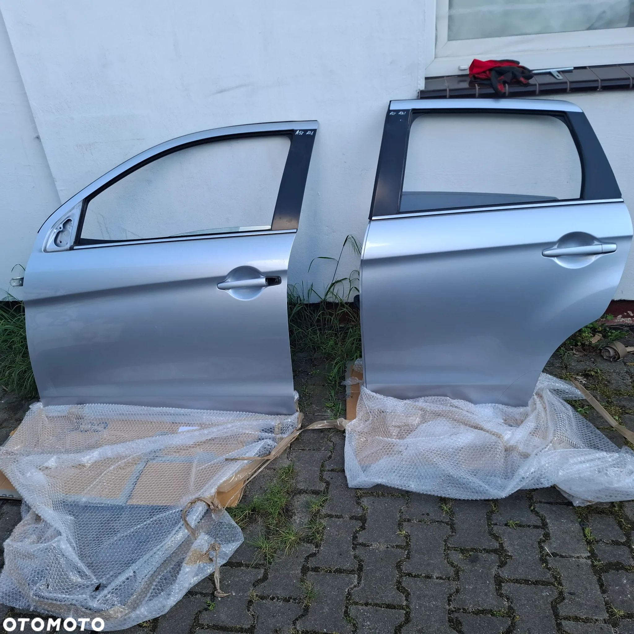 MITSUBISHI ASX 10-22 DRZWI LEWA STRONA a31 u25 srebrne Przód lewe tył lewe - 1