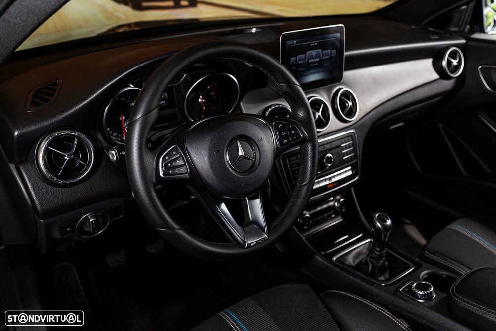 Mercedes-Benz CLA 200 d Shooting Brake Urban - 10