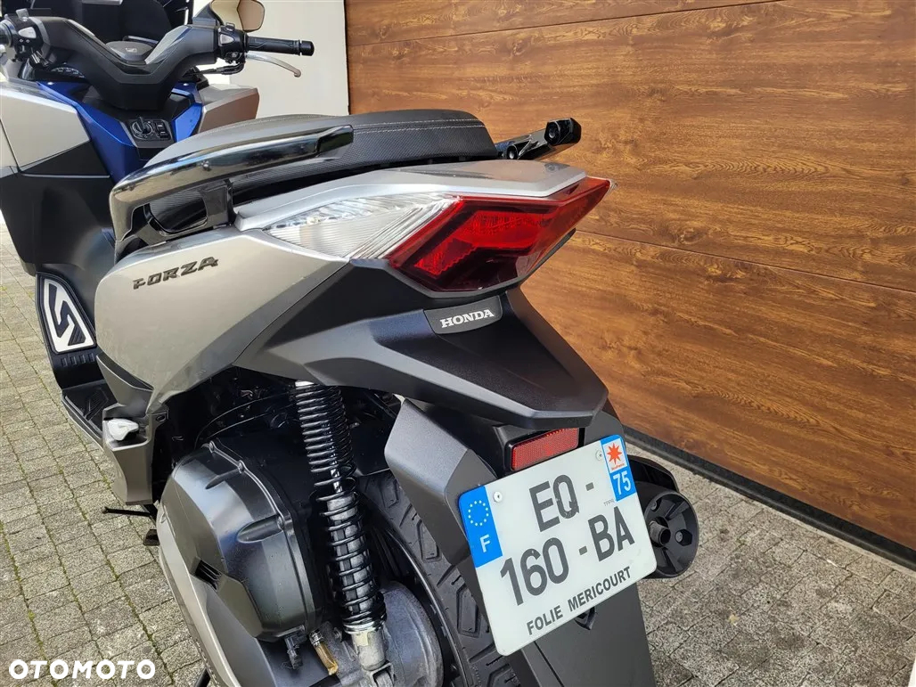 Honda NSS - 18