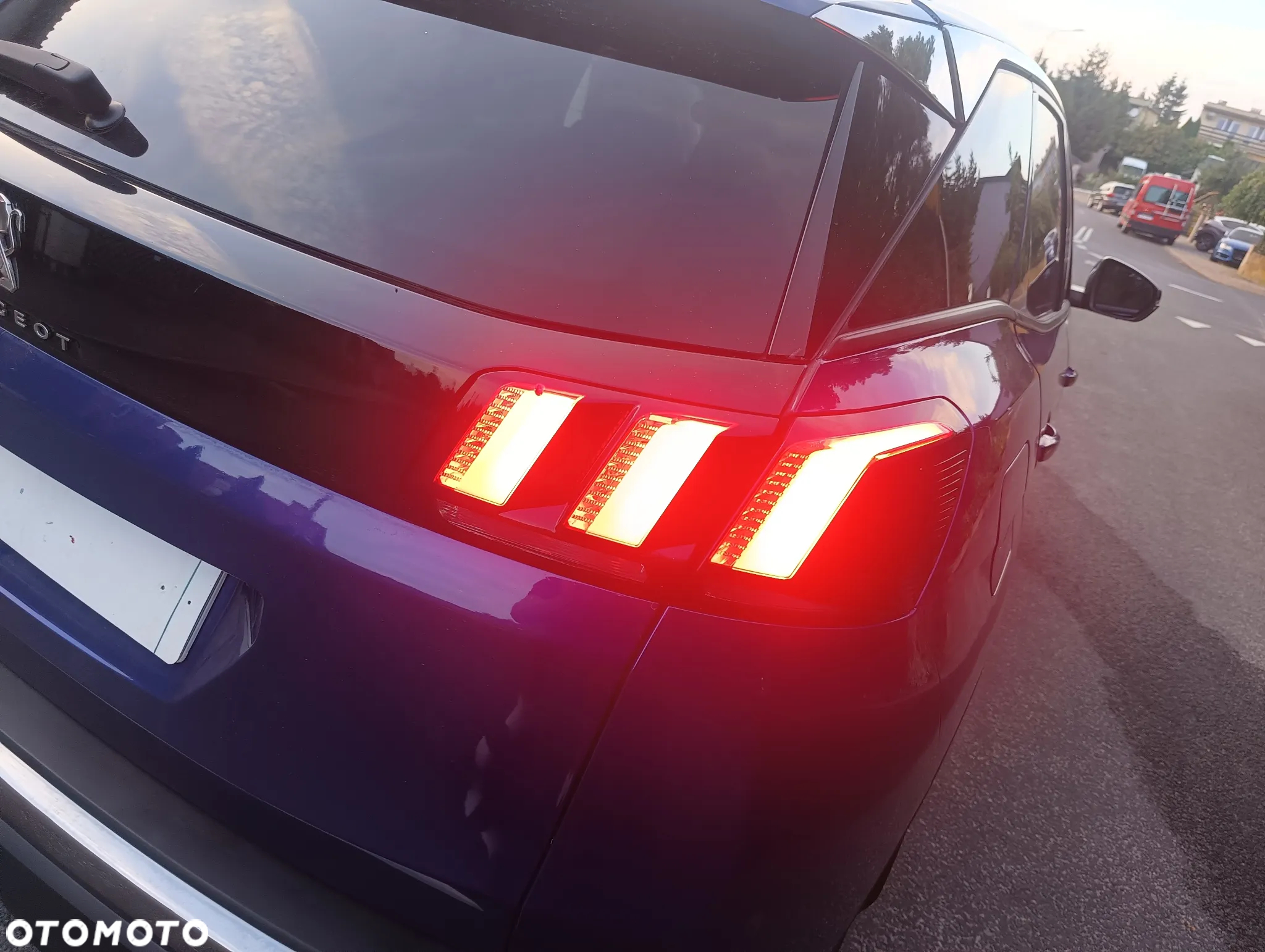 Peugeot 3008 1.5 BlueHDi Allure S&S - 15