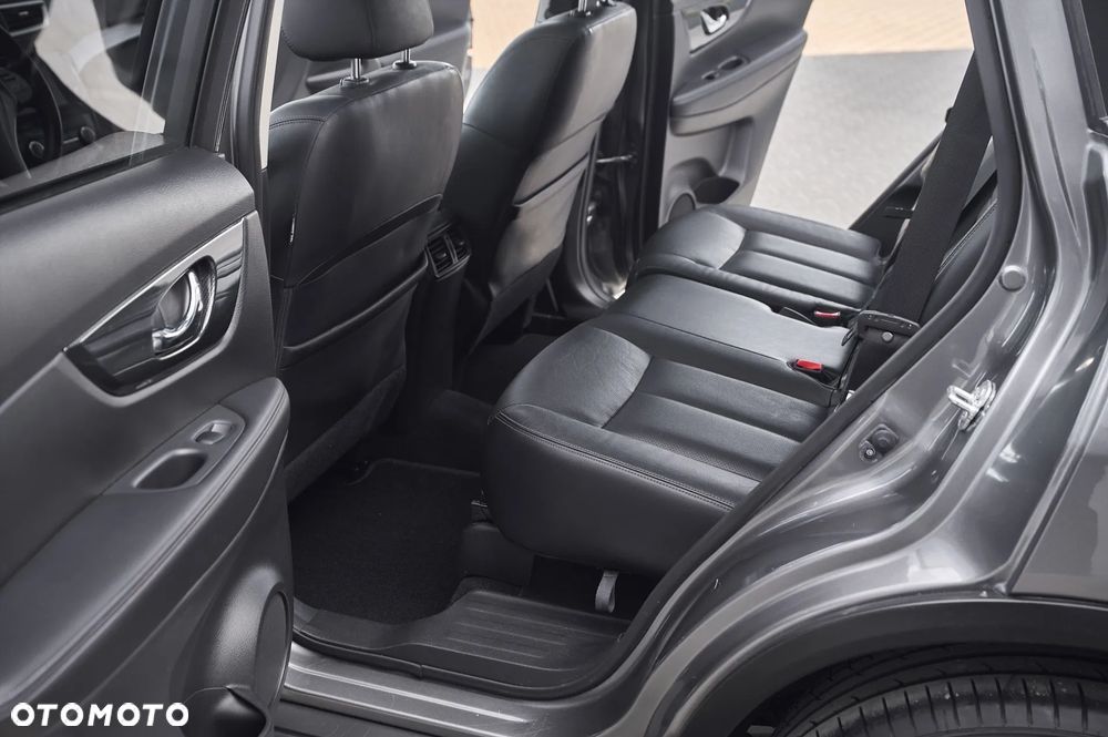 Nissan X-Trail 1.6 DCi Tekna 2WD Xtronic 7os - 18