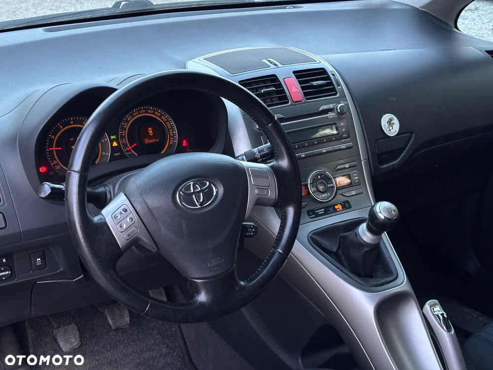 Toyota Auris 1.6 VVT-i Premium - 9